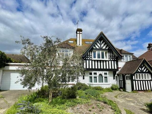 House for sale in Upperton, Eastbourne