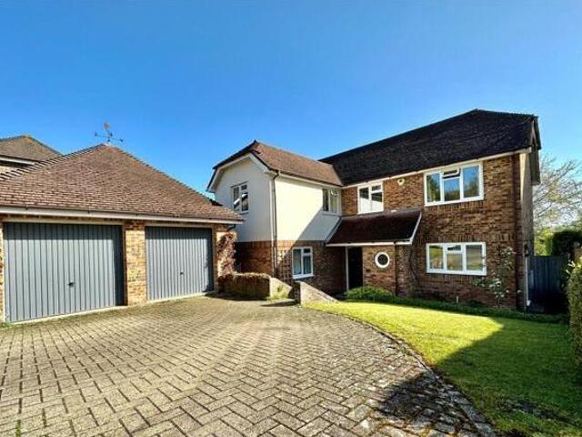 House for sale in Ratton Village, Eastbourne