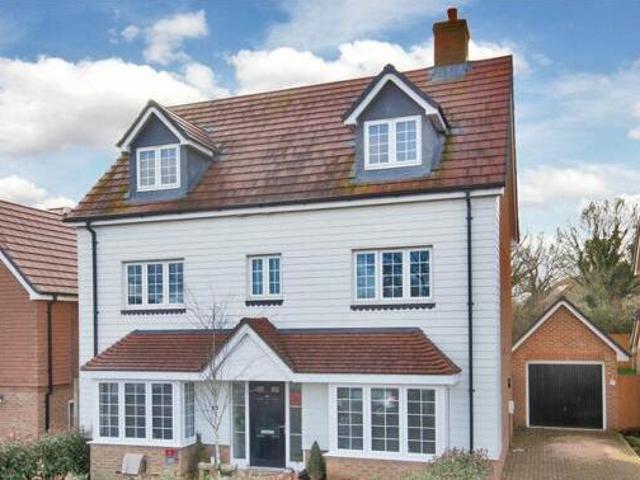 House for sale in The Butts, Kent