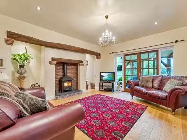 House for sale in Four Oaks
