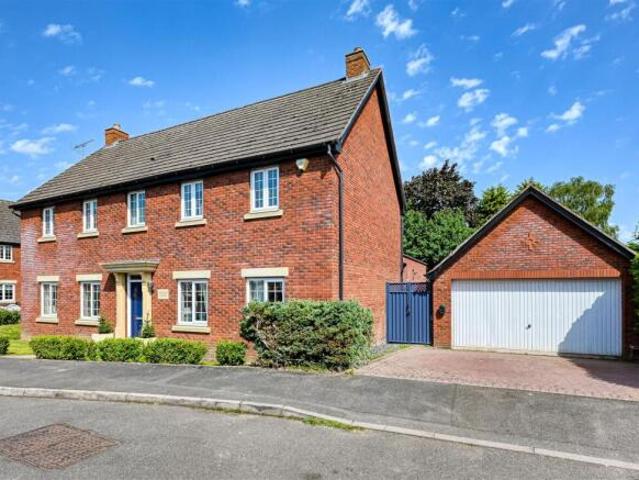 Farm for sale in Tettenhall, West Midlands