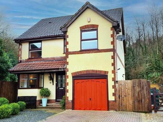 House for sale in Follaton, Strode