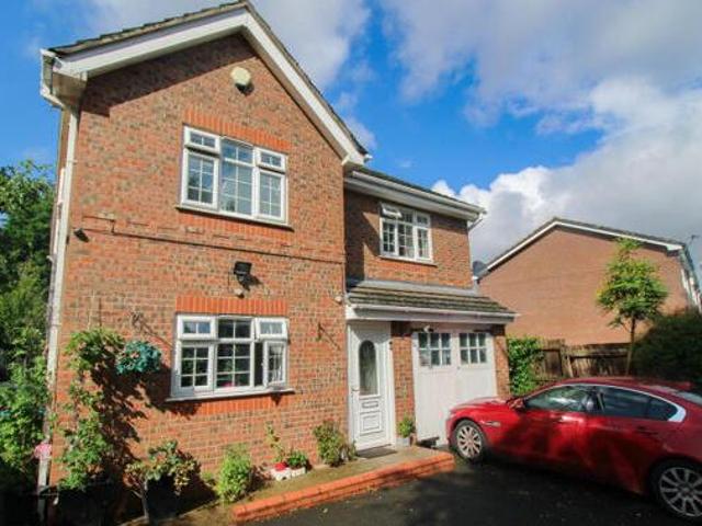 House for sale in Rossmore, Cheshire
