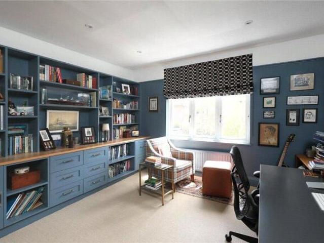 Farm for sale in Wimbledon, Greater London