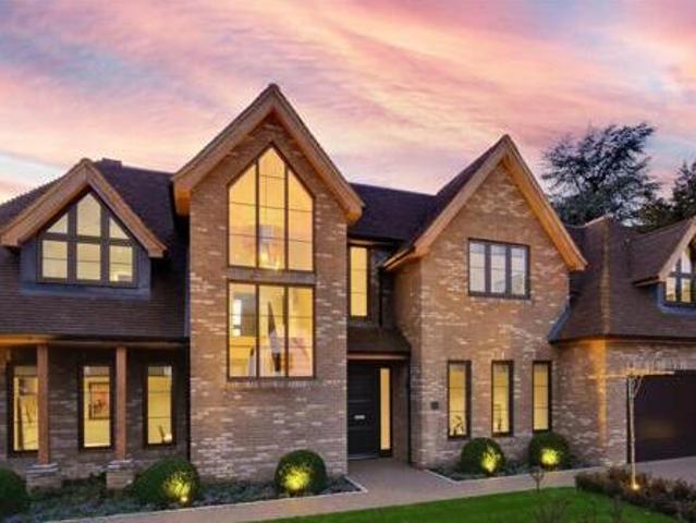 House for sale in Lower Green Esher, Blackhills