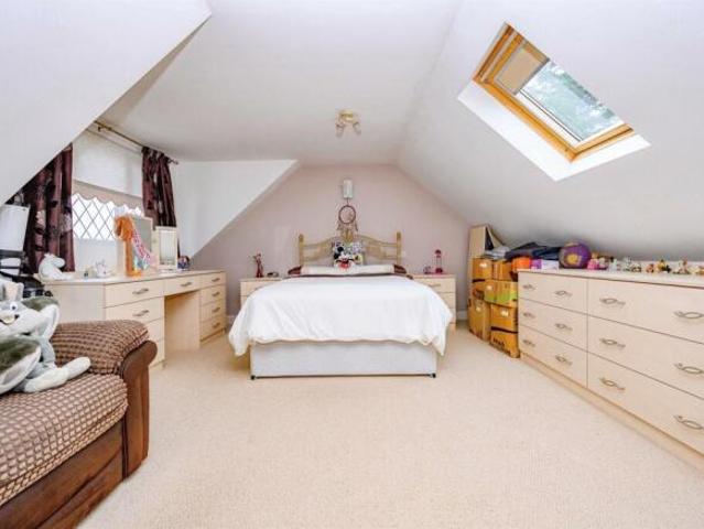 Farm for sale in Luton