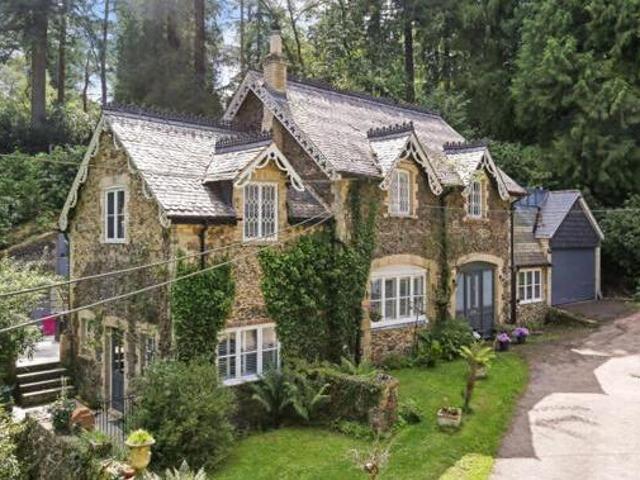 House for sale in Fole, Surrey