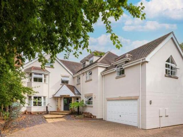 House for sale in Pouchen End, Hertfordshire