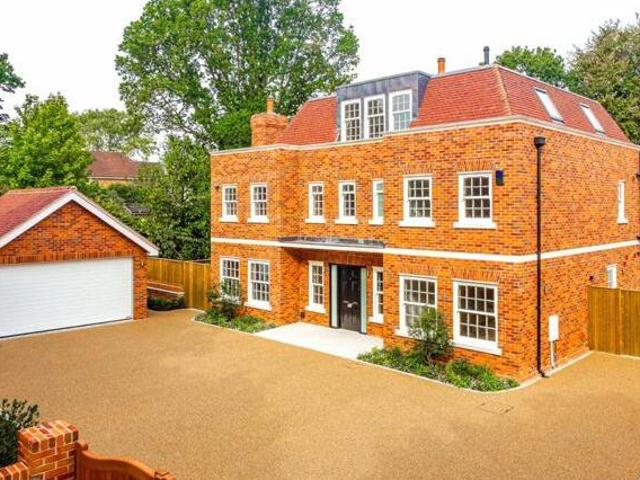 House for sale in Pouchen End, Hertfordshire