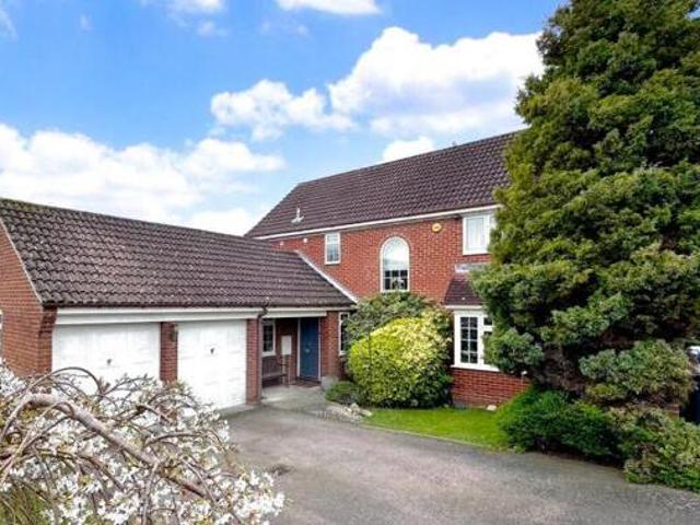 House for sale in Pouchen End, Hertfordshire