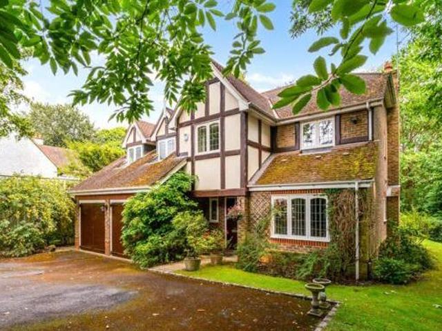 House for sale in Church Crookham, Hart