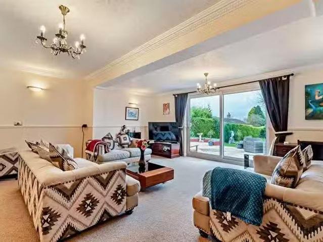 House for sale in Four Oaks