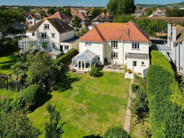 House for sale in Morehall, Folkestone and Hythe