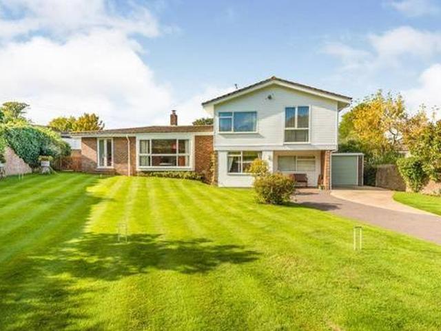 House for sale in West Sussex