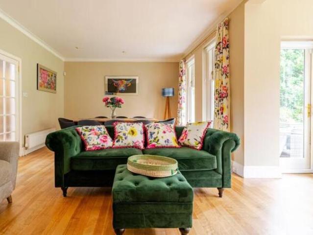 Farm for sale in Cramond, Scotland