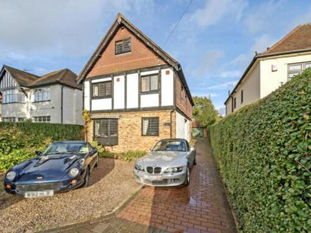 House for sale in Denham, Gerrards Cross and Chalfonts Community Board, Gerrards Cross