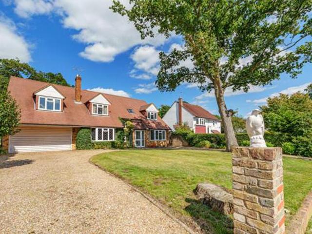 House for sale in Gerrards Cross, Tatling End
