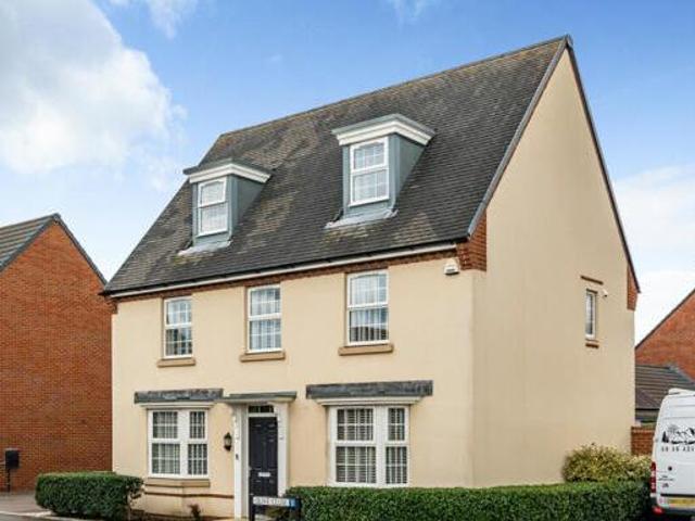 House for sale in Gloucester, Gloucestershire