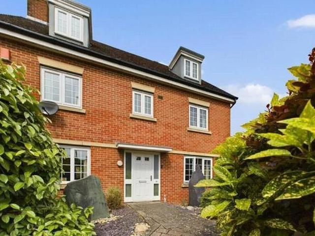 House for sale in Gloucester, Gloucestershire