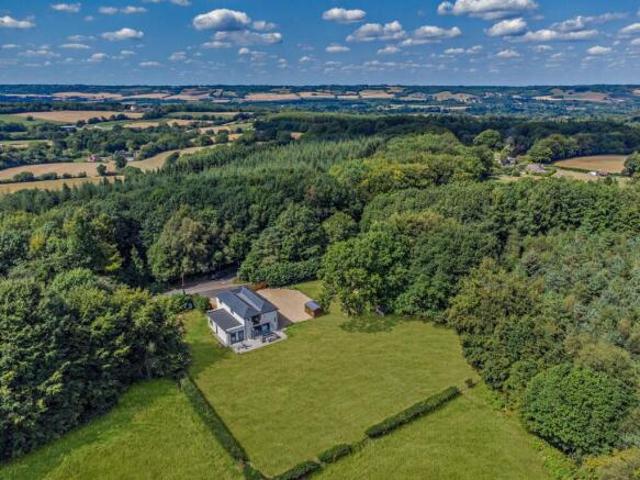 Farm for sale in The Butts, Kent