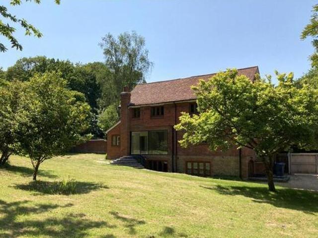 House for sale in Fole, Surrey