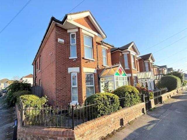 Farm for sale in Pokesdown, Bournemouth