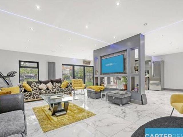House for sale in Little Thurrock, Grays