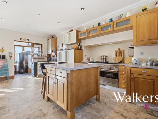 Farm for sale in Navestock Side