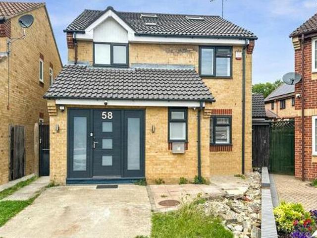 House for sale in Swanscombe and Greenhithe, Monks Orchard