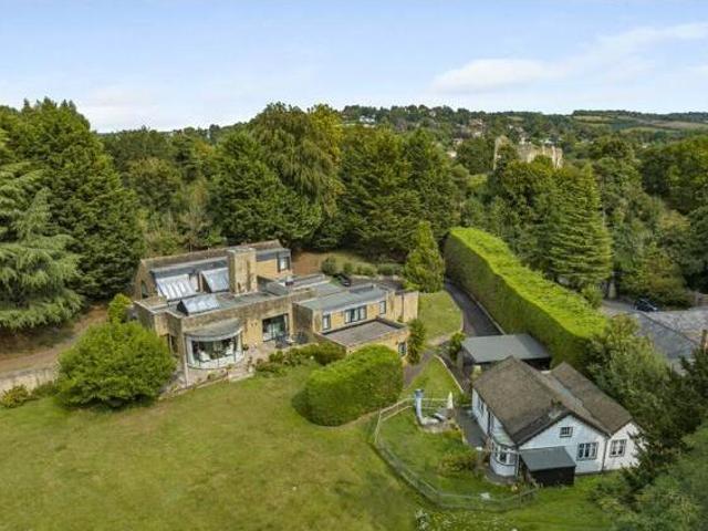 House for sale in Shalford, Westborough