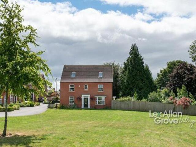House for sale in Stourbridge, West Midlands