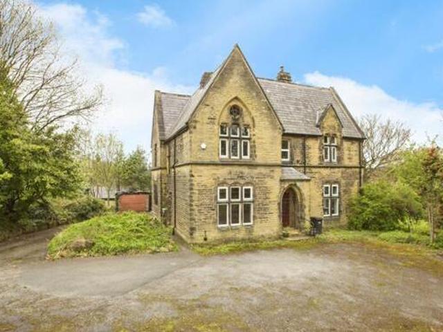 House for sale in Halifax, West Yorkshire