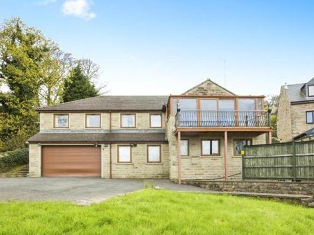 House for sale in Halifax, West Yorkshire