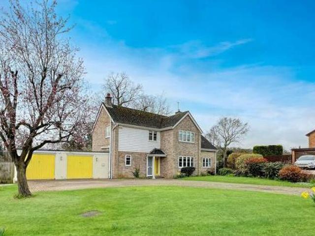 House for sale in Chipping Hill, Essex