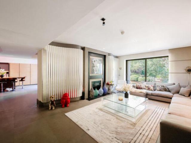 Farm for sale in Cat Hill