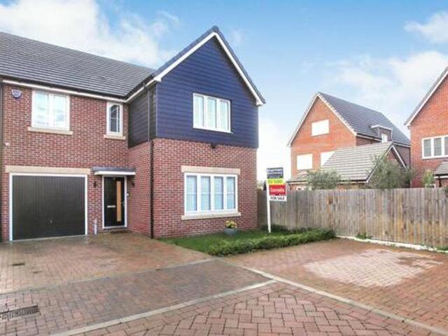 House for sale in Hampton Green, Cambridgeshire