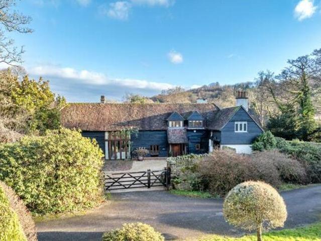 House for sale in Fole, Surrey
