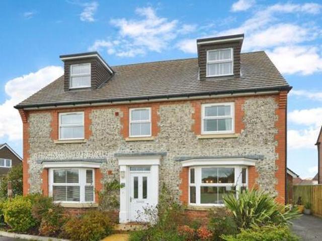 House for sale in Perryfields, West Sussex