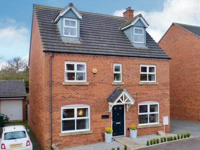 House for sale in Elmfield, Leicestershire