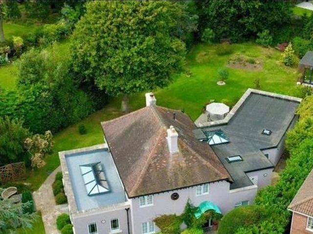 House for sale in Hampshire
