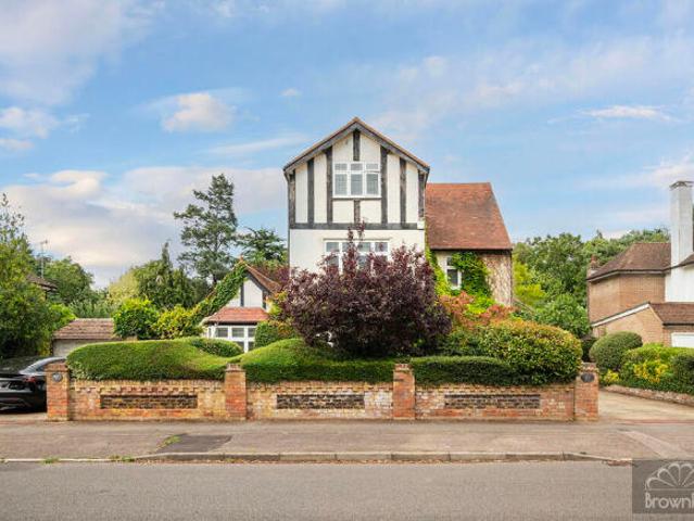 Farm for sale in Bushey
