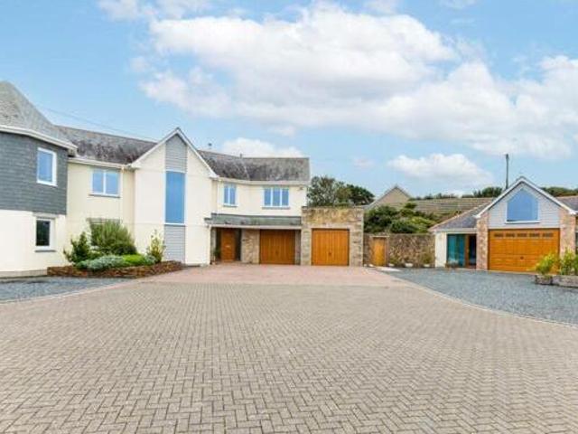 House for sale in Helston, Cornwall