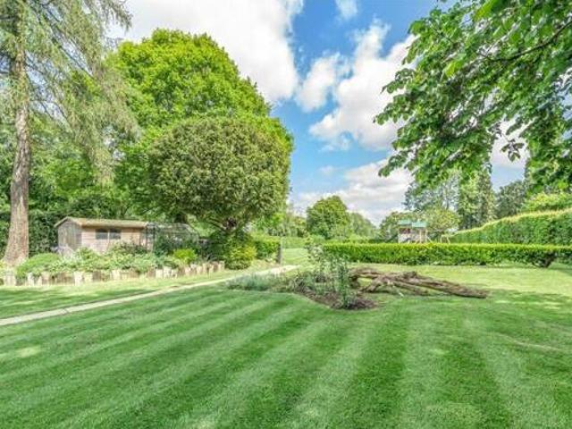 House for sale in Pouchen End, Hertfordshire