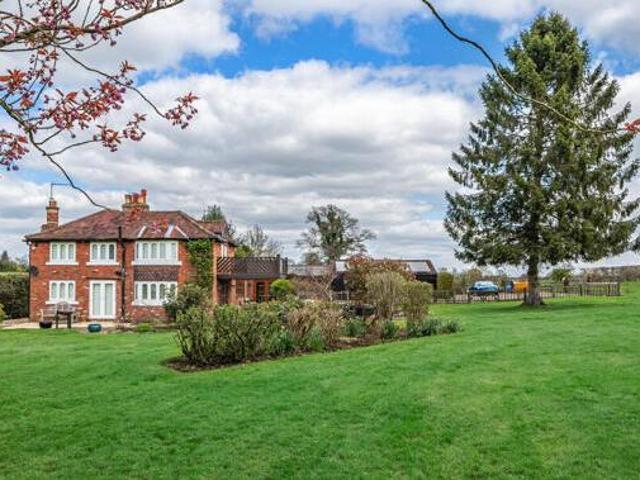 House for sale in Pouchen End, Hertfordshire