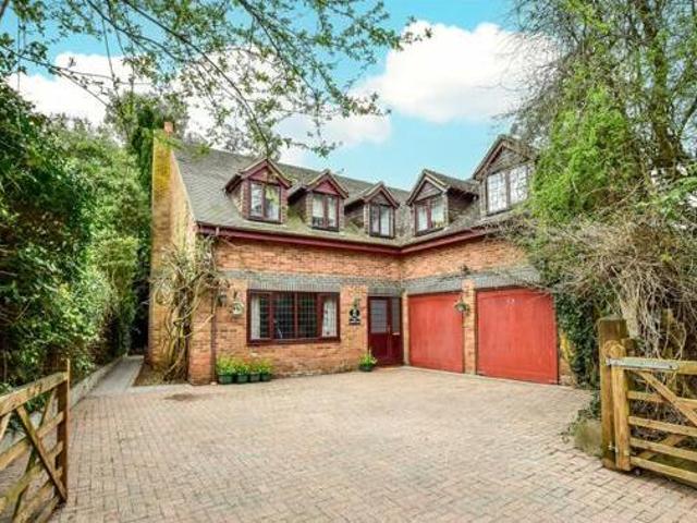 House for sale in Pouchen End, Hertfordshire