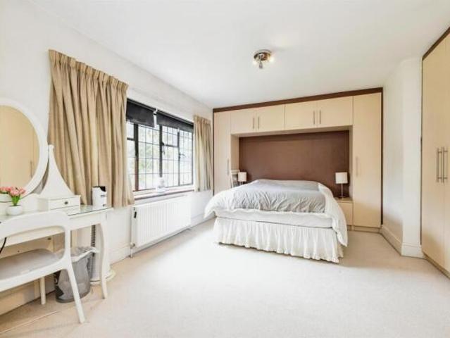 Farm for sale in North Watford