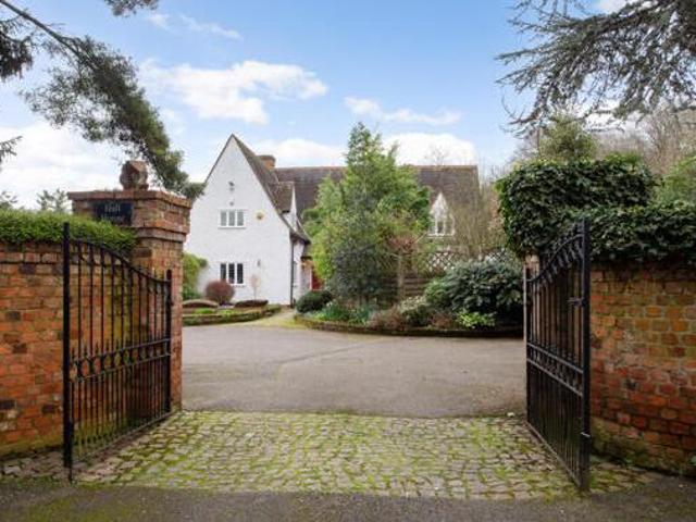 House for sale in Hertford, Colliers End