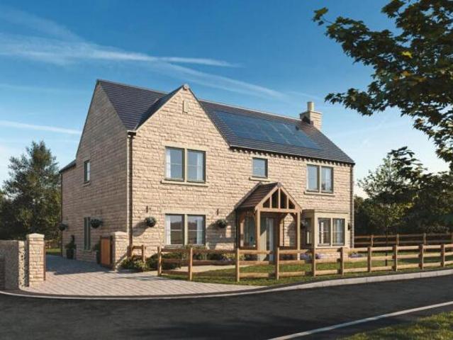 Farm for sale in Gildersome, West Yorkshire