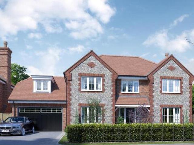 House for sale in Fole, Surrey