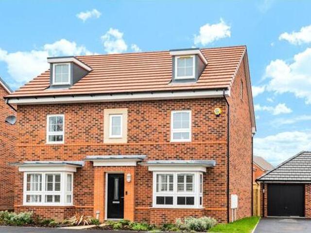 House for sale in Hart, Hampshire